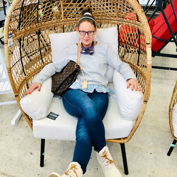 Meet your Posher, Kristina - Picture 5 of 6